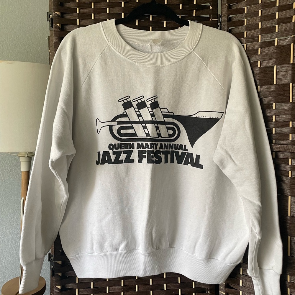 Vintage Queen Mary jazz festival raglan crewneck sweatshirt